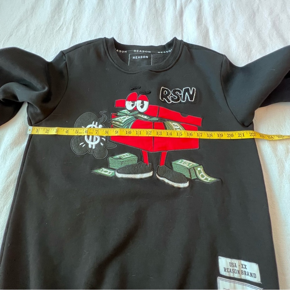 Reason Sweatshirt Men’s Lg Crewneck Black/Red Stash Box Embroidered Patch NWT - Picture 8 of 10